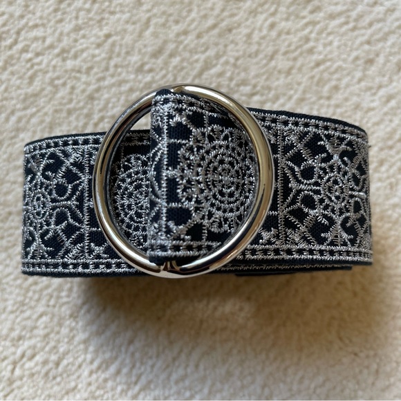 Talbots Embroidered Fabric Belt Black & Silver Buckle Size Small 38” - Picture 2 of 9